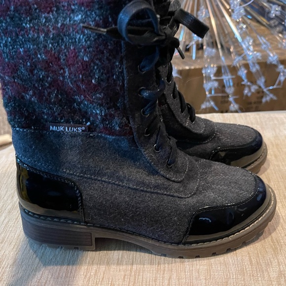 Muk Luks Gray and Black Lace Up‎ Boots - Picture 1 of 7